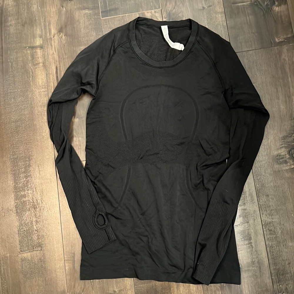 lululemon athletica Black Long Sleeve Tee